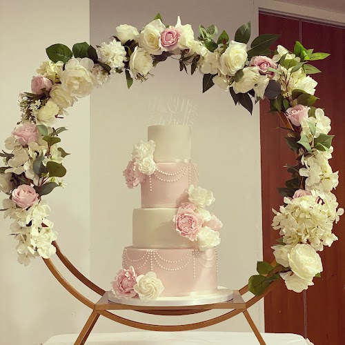 profile picture of Elegant Cake Designs