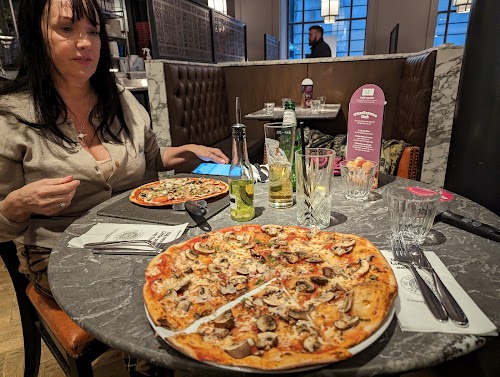 profile picture of Pizza Express profile picture