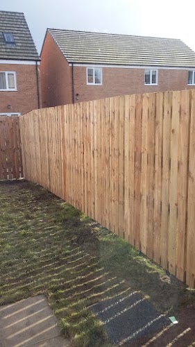 profile picture of Garden Fencing Leeds profile picture