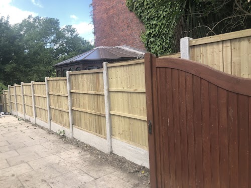 profile picture of RJW Fencing & Decking Specialist Ltd