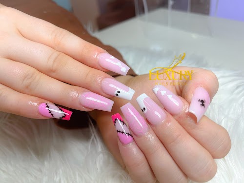 profile picture of Luxury Nails Bristol profile picture