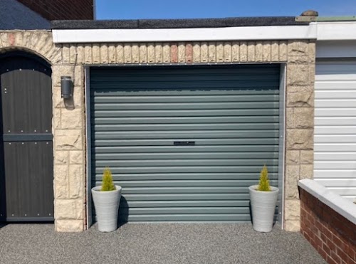 Tom Johnston Garage Door Specialist & Repairs