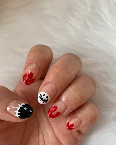 profile picture of Be The Queen Nails