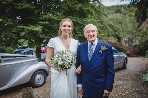 profile picture of West Sussex Classic Wedding Cars