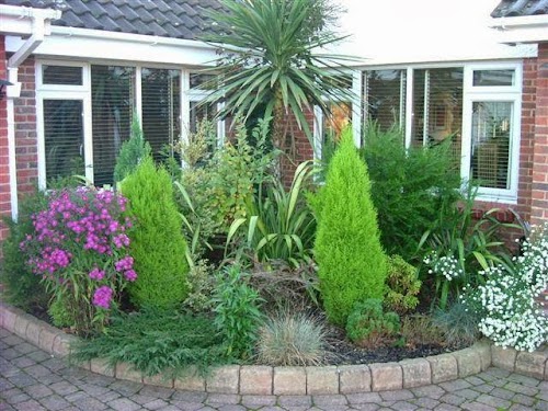 profile picture of Howes Garden Services