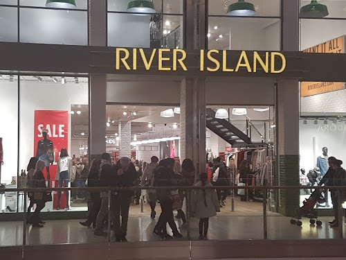 profile picture of River Island