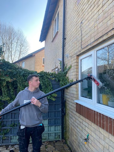 Refine Window and Exterior Cleaning