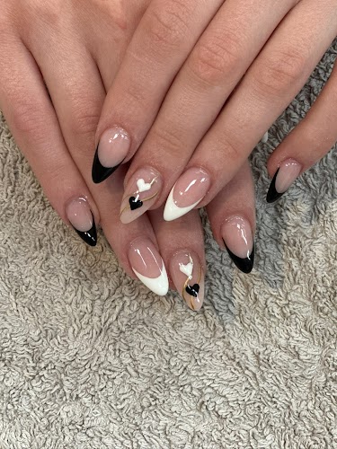 profile picture of Beautique Nails & Beauty