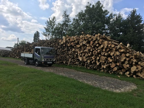 profile picture of Westfield Fencing & Firewood Suppliers