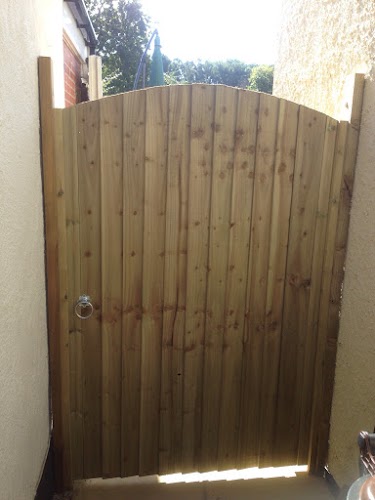 profile picture of Stuarts Fencing & Landscaping