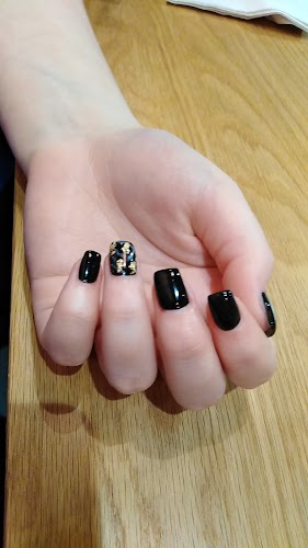 profile picture of Nails at Studio 4