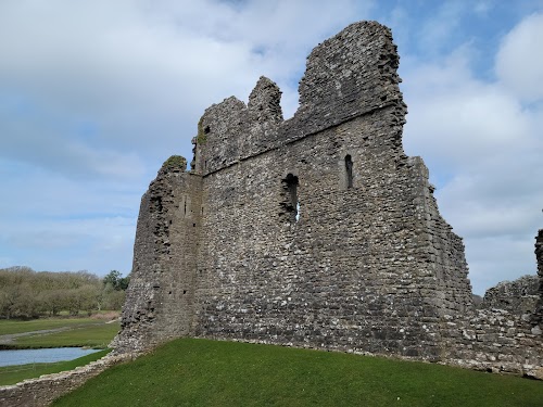 profile picture of Ogmore Castle profile picture