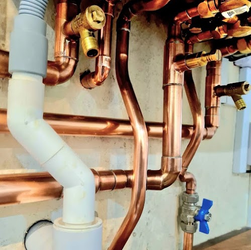 profile picture of EcoHeat Plumbing and Gas Services ltd profile picture