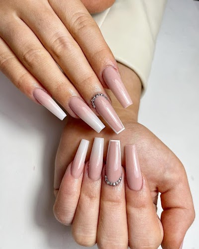 CoCo Nails