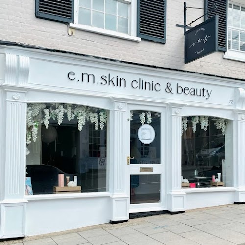 profile picture of e.m.skin clinic & beauty profile picture