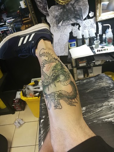 profile picture of inkglorious Tattoo Studio