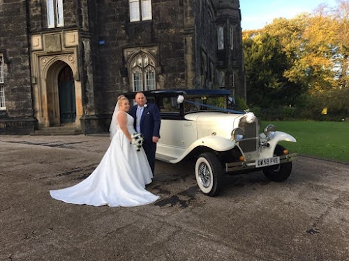 profile picture of Creme de la Creme Wedding car & Limousine Hire