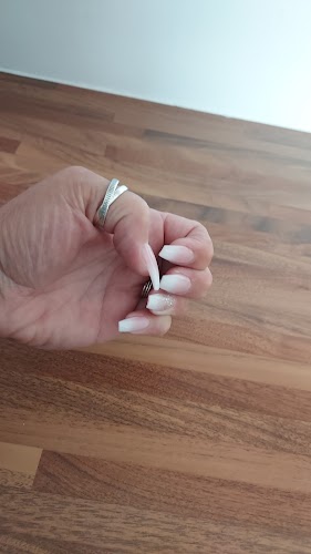 profile picture of Flower Nails