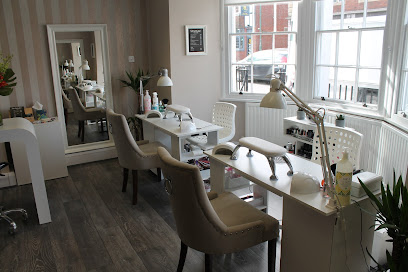 profile picture of The Beautique Studio - Luxury Nail Bar and Beauty Salon profile picture