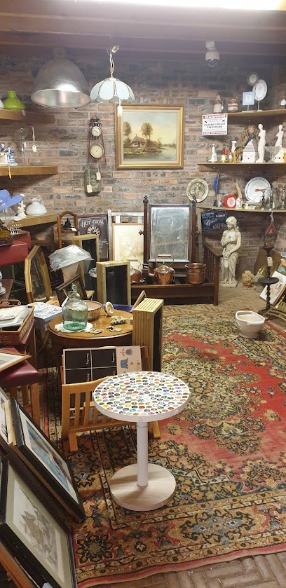 Wrexham Antiques, Furniture and Collectables Centre & Bryn y grog Hall Antiques and Collectables
