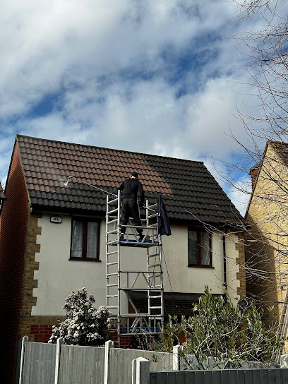 profile picture of Ealing Window Cleaner Clean2Shine profile picture