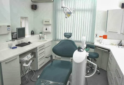 profile picture of Lynwood Dental & Implant Centre profile picture