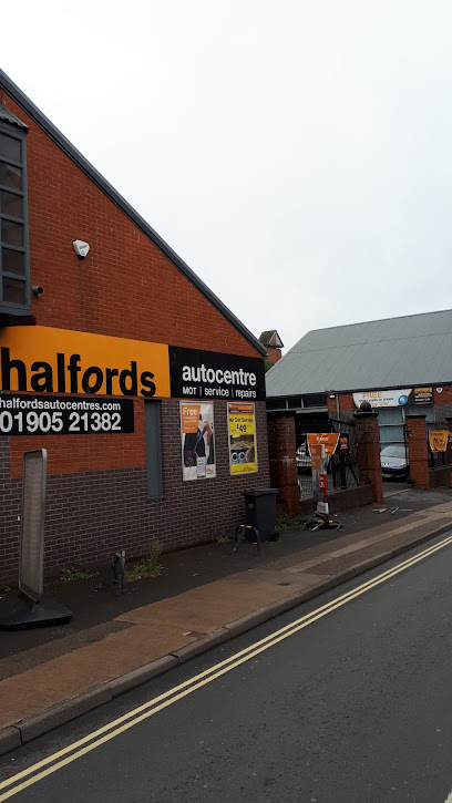 profile picture of Halfords Autocentre Worcester