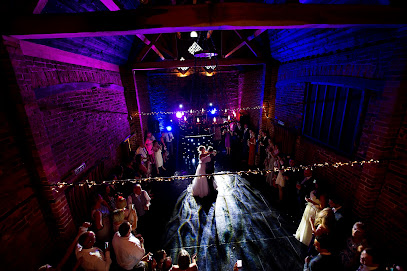 profile picture of DJ Dave Woodward (Wedding & Party DJ) profile picture