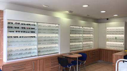 profile picture of King Cross Opticians Halifax profile picture