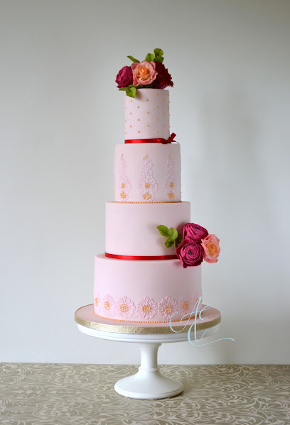 profile picture of Amanda Earl Cake Design