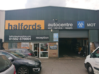 Halfords Autocentre Luton