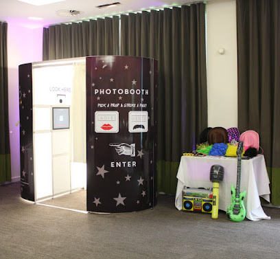 Mr Q's Magic Booth (Hire Photo Booths, LED Dance Floors, and More!)
