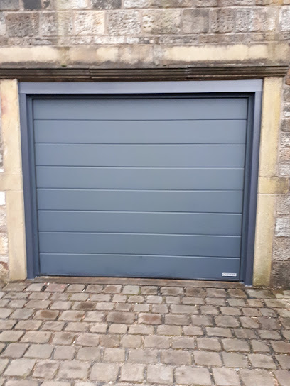 profile picture of Middleton Garage Doors profile picture