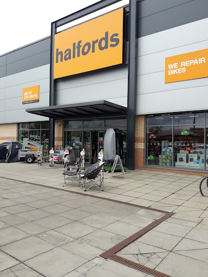 Halfords - Perth