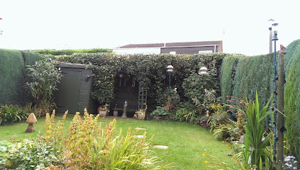 profile picture of Green Barrow Garden Services profile picture