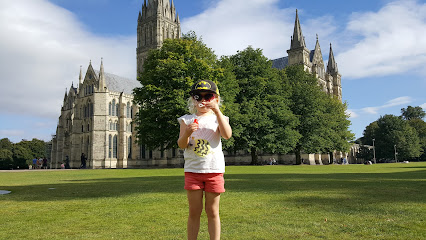 profile picture of Salisbury Cathedral profile picture