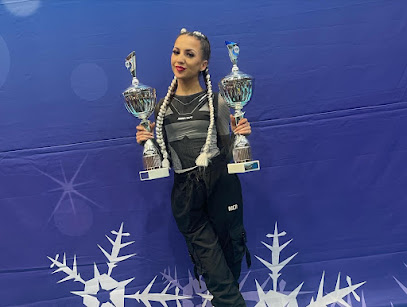 profile picture of MCR Dance & Cheer Academy profile picture