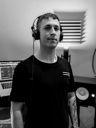 Future Sound Academy | DJ And Music Production Academy