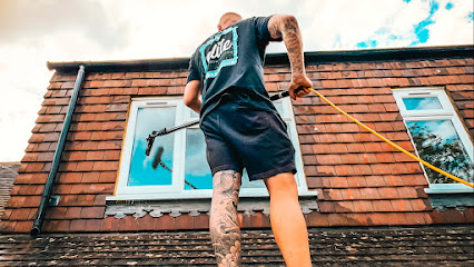 profile picture of ELITE WINDOW CLEANING