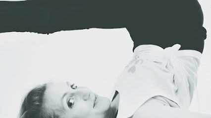 profile picture of Emmas Pilates & well-being profile picture