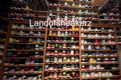 Land of Sneakerz