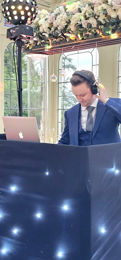 Lloyd Jordan Wedding DJ