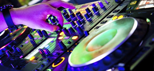 profile picture of Discologic Wedding Dj & Events Ltd profile picture