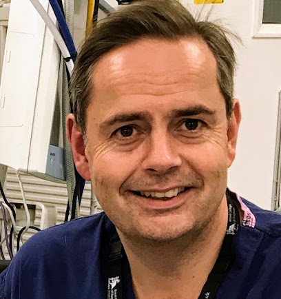 profile picture of Simon Smith Surgeon profile picture