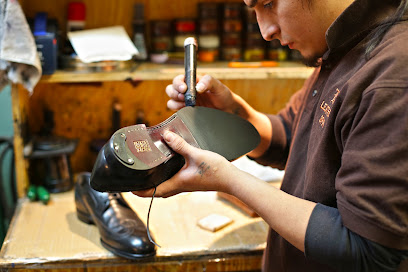 profile picture of Hemel Shoe Repairs profile picture