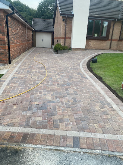 profile picture of Riverside Driveways, Oldham & Tameside profile picture