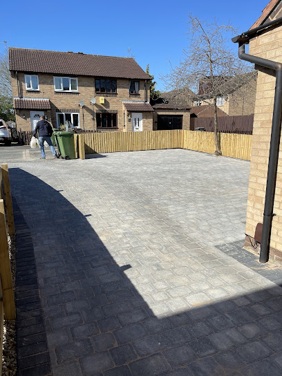 profile picture of Elliott paving & driveways york profile picture