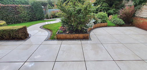 profile picture of Redditch Paving & Landscapes profile picture