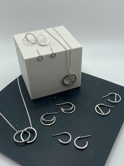 profile picture of Louise Murphy Jewellery profile picture