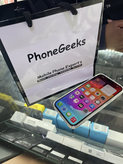 profile picture of PhoneGeeks -Apple Independent Repair Provider Phones, iPad & Macbook Repair Centre profile picture